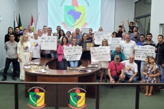 Moradores-protestam-contra-empresa-de-transbordo-do-lixo-em-Forquilhinha-5