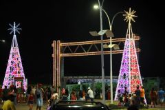 Chegada-do-Papai-Noel-e-iluminacao-no-Balneario-Rincao_Lucas-Sabino-3